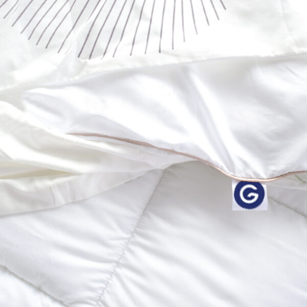 Gusfil bed cover